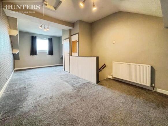 3 bed Terraced to rent Image 7