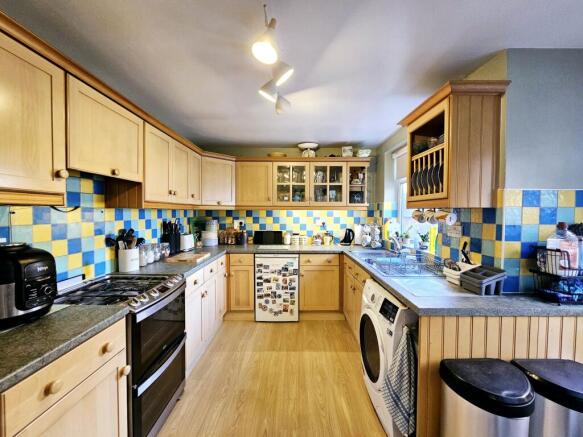 4 bed Terraced for sale Image 7