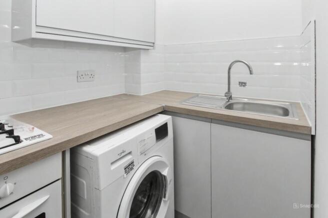 Flat 1, 48f High Street, Cosham, Portsmouth, Hampshire PO6 3AG