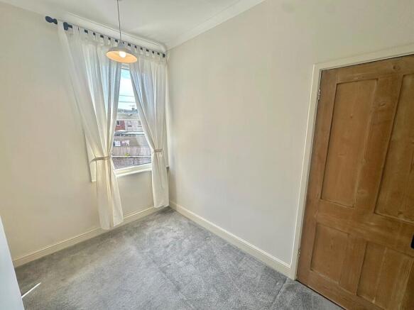 2 bed Terraced for sale Image 12