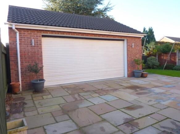 Double Garage Sec...