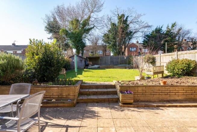 54 Elmstone Road garden2.jpg