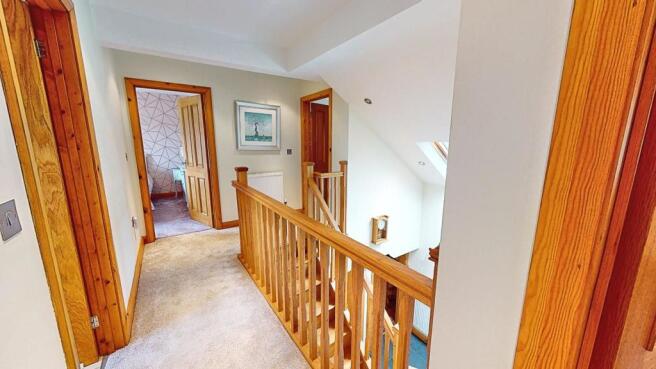GALLERIED LANDING