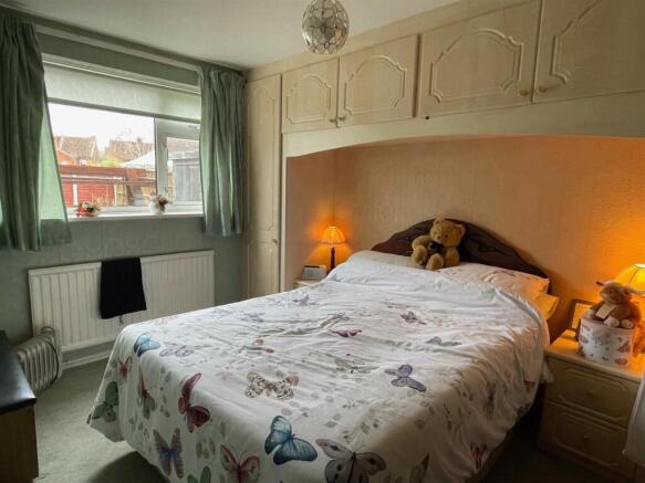 Bedroom..jpg