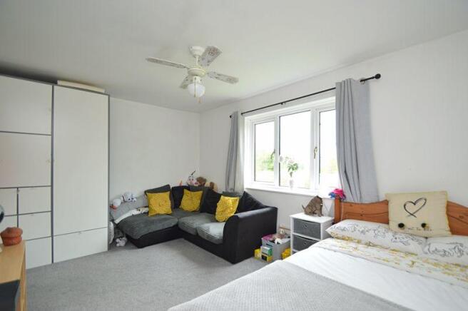 Lounge/Bedroom