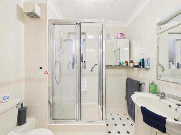 1 bed Flat for sale Image 9