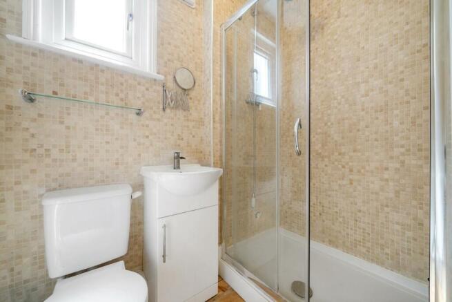 Bathroom (1).jpg