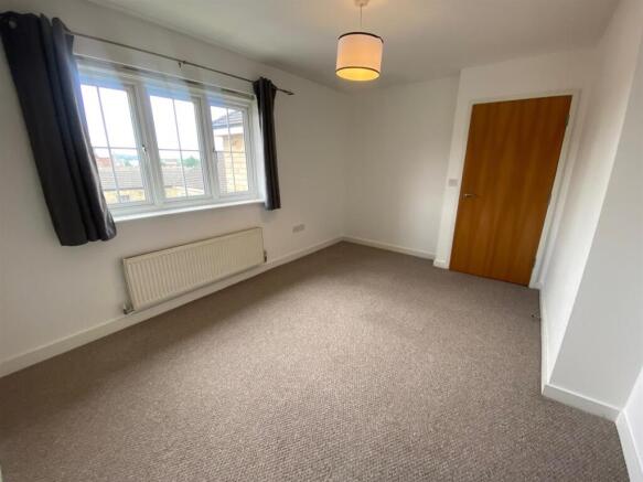 2 bed Apartment to rent Image 6