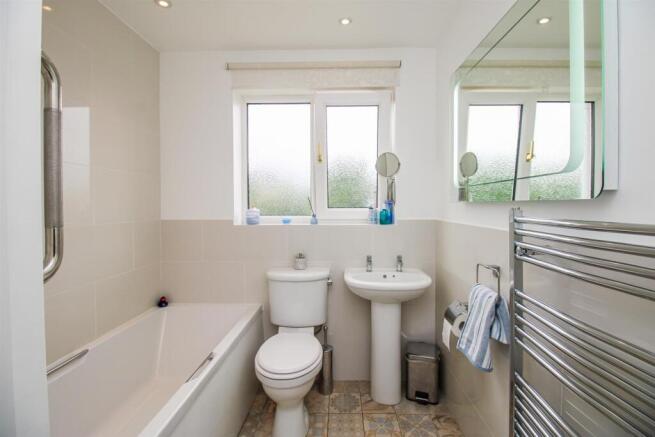 3 bed Detached for sale Image 12