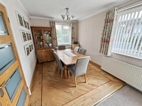 Harris Drive, Bury, BL9 photo 4