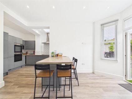 Elmgrove Road, Fishponds, Bristol, BS16