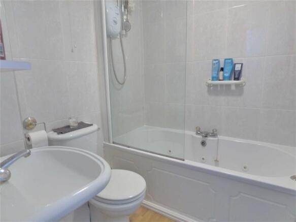 Photo 9