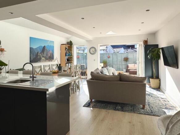 Open Plan Lounge/Dining/Kitchen