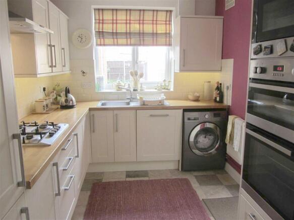 RE-FITTED KITCHEN