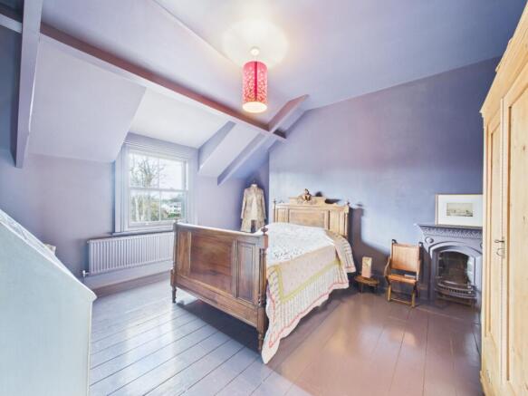 5 bed Terraced for sale Image 12