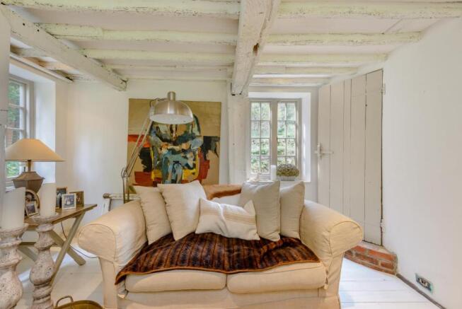 8381416-interior22-800.jpg