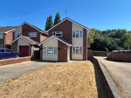 Lytchett Drive, Broadstone, Dorset, BH18