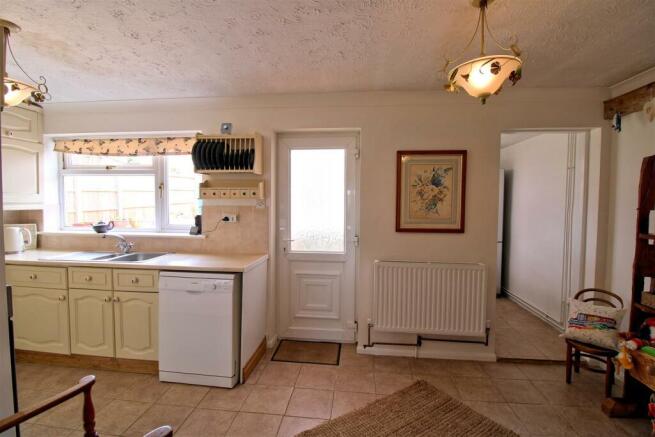 kitchen-breakfast