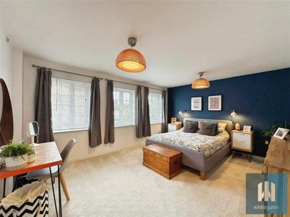 4 bed Detached for sale Image 8