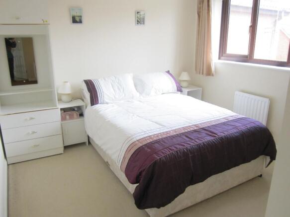 BEDROOM 3