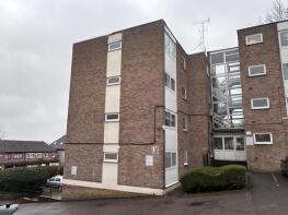 69, Downs Court, Downs Road, Luton LU1 1QN