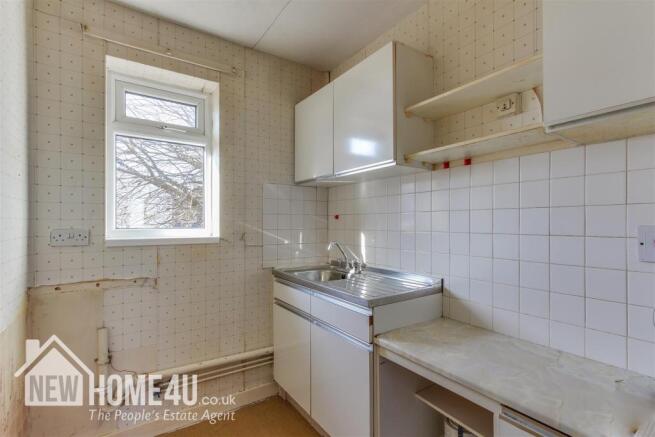 KITCHEN: