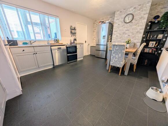 PXL_20250417_1158...