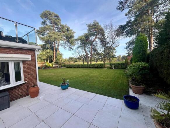 garden 1.jpg