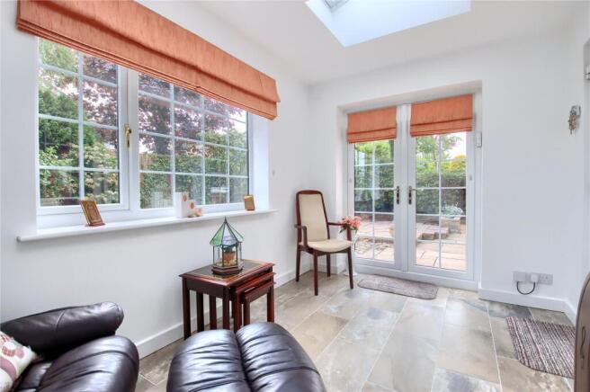 4 bed Detached for sale Image 10