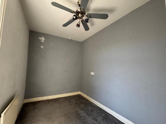 3 bed Terraced for sale Image 9