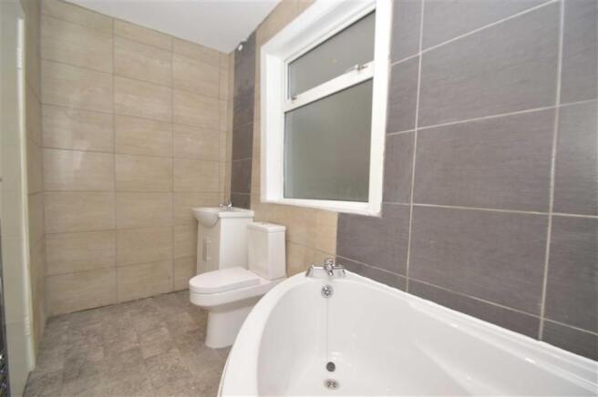 BATHROOM - VIEW 2