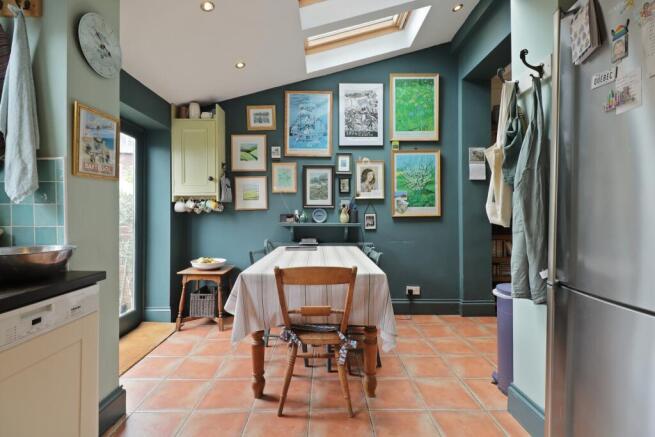 4 bed Terraced for sale Image 9