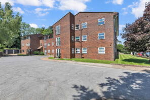 Flat 3, Crown Point House, Woodsland Road, Hassocks BN6 8HT