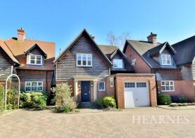 2, 464 Willowcroft, Ringwood Road, Ferndown BH22 9AY