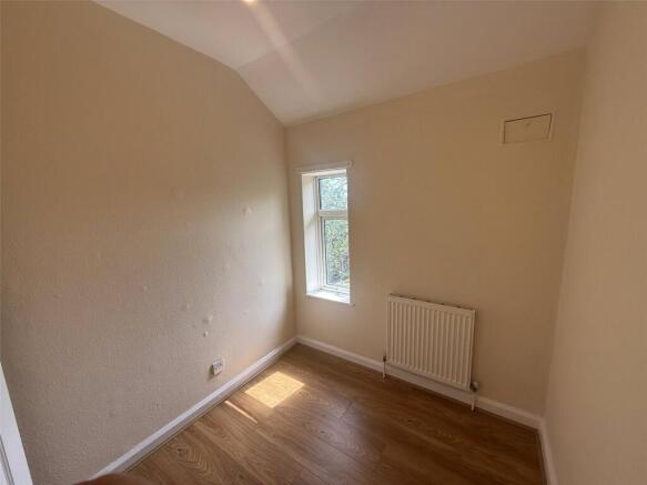 3 bed Terraced to rent Image 7