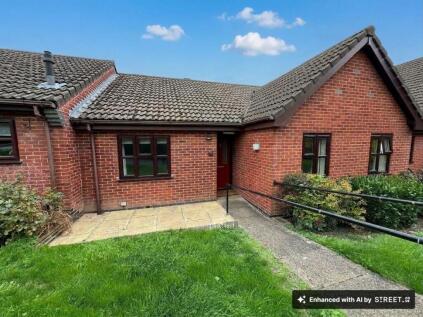 Holly Green, Burton-On-Trent, DE15