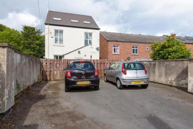 1 bed Apartment to rent Image 6
