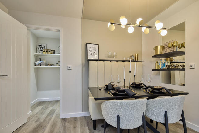 3 bed House for sale Image 4