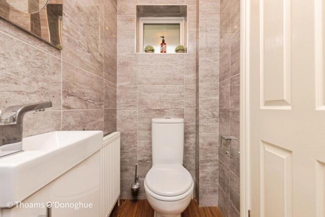 4 bed Detached for sale Image 10