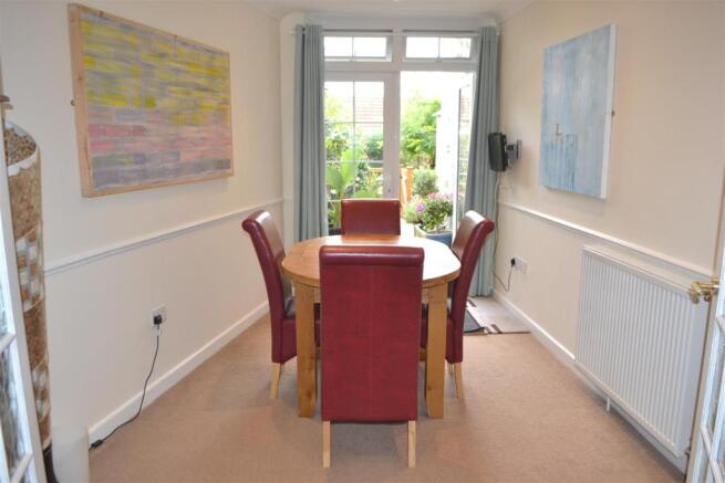 Dining Rm.JPG