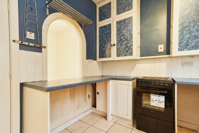 3 bed Terraced for sale Image 6