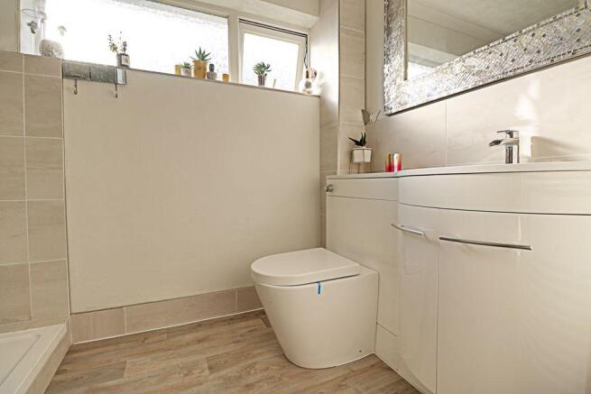 Bathroom (Bathroom)