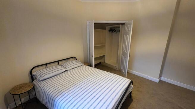 Bedroom 1 (1).jpg