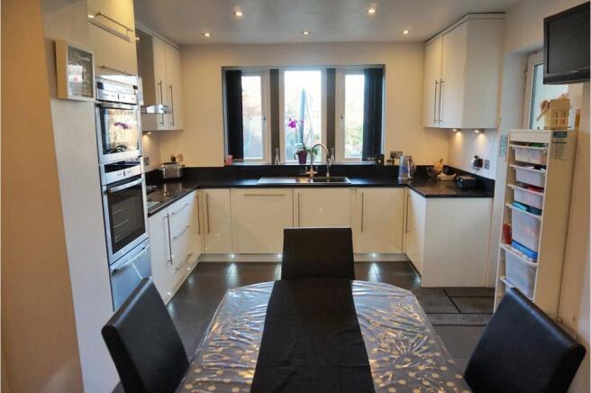 Kitchen / Diner