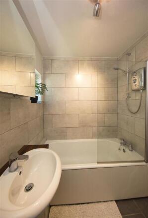 1 Hillside Ct. 2186.jpg