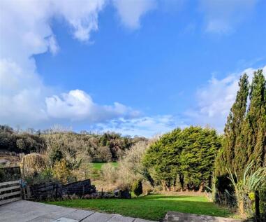 Llwyn Meredith, Carmarthen