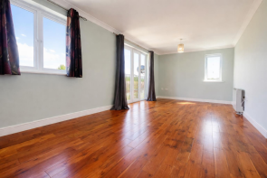 164, Hill View Drive, London SE28 0LL