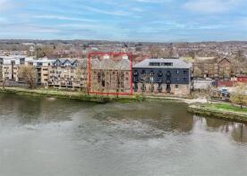Flat 11, 69 Boatrace Court, Mortlake High Street, Mortlake, London SW14 8HL