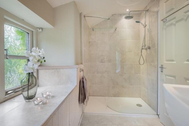 Master en-suite