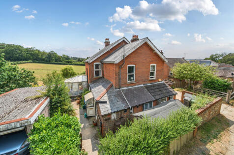 Southview, Warren Corner, Ewshot, Farnham, GU10